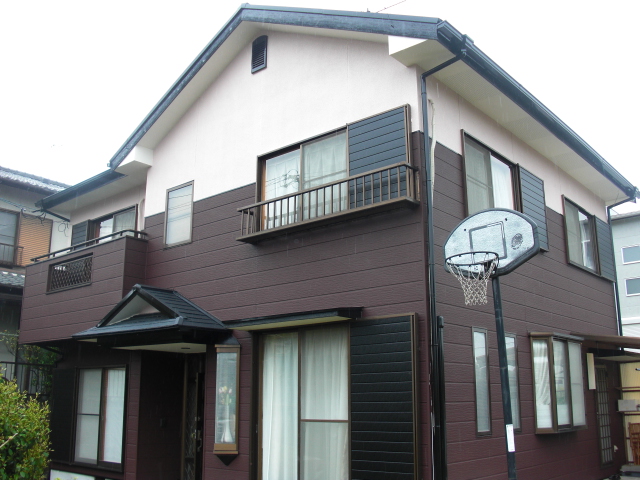 3/4完成です。筑紫野市・W様邸　外壁塗装・屋根塗装工事