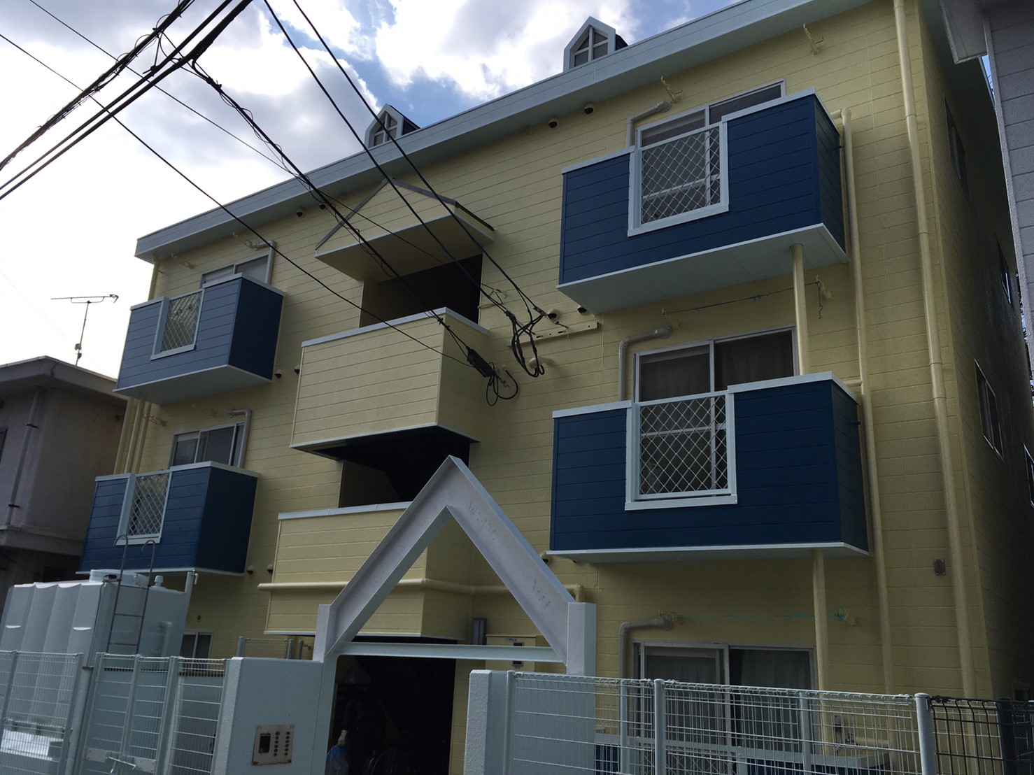 1/11完成です。福岡市南区・Bハウス様　外壁塗装・屋根塗装工事