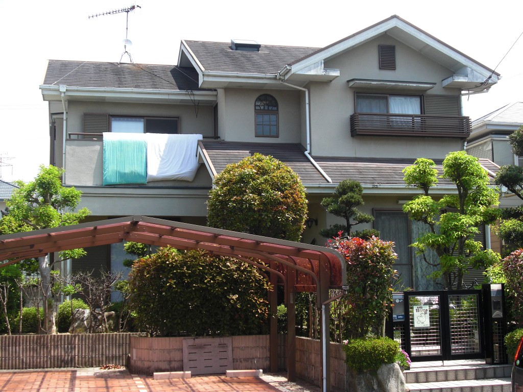 4/28完成です。筑紫野市・O様邸　外壁塗装・屋根塗装工事