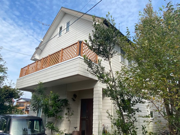 12/14完成です。福岡市南区若久・O様邸　外壁塗装・屋根塗装工事
