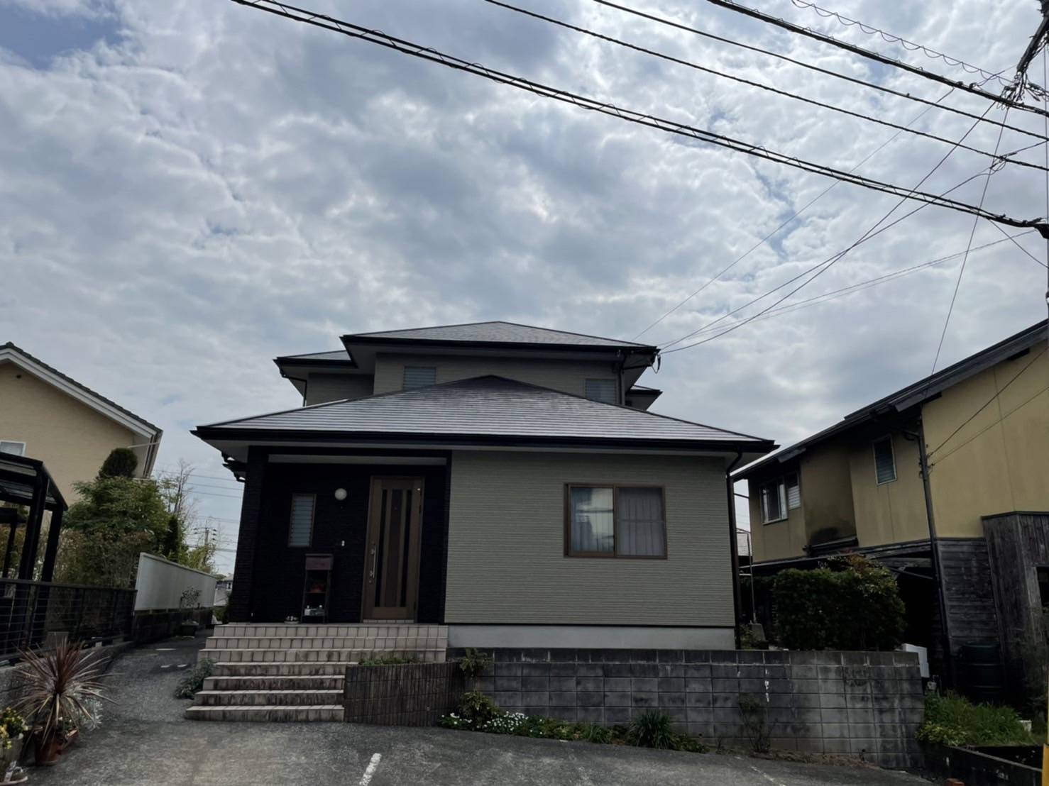 福岡県小郡市希みが丘・F様邸　外壁塗装・屋根塗装工事　3/30完成です。