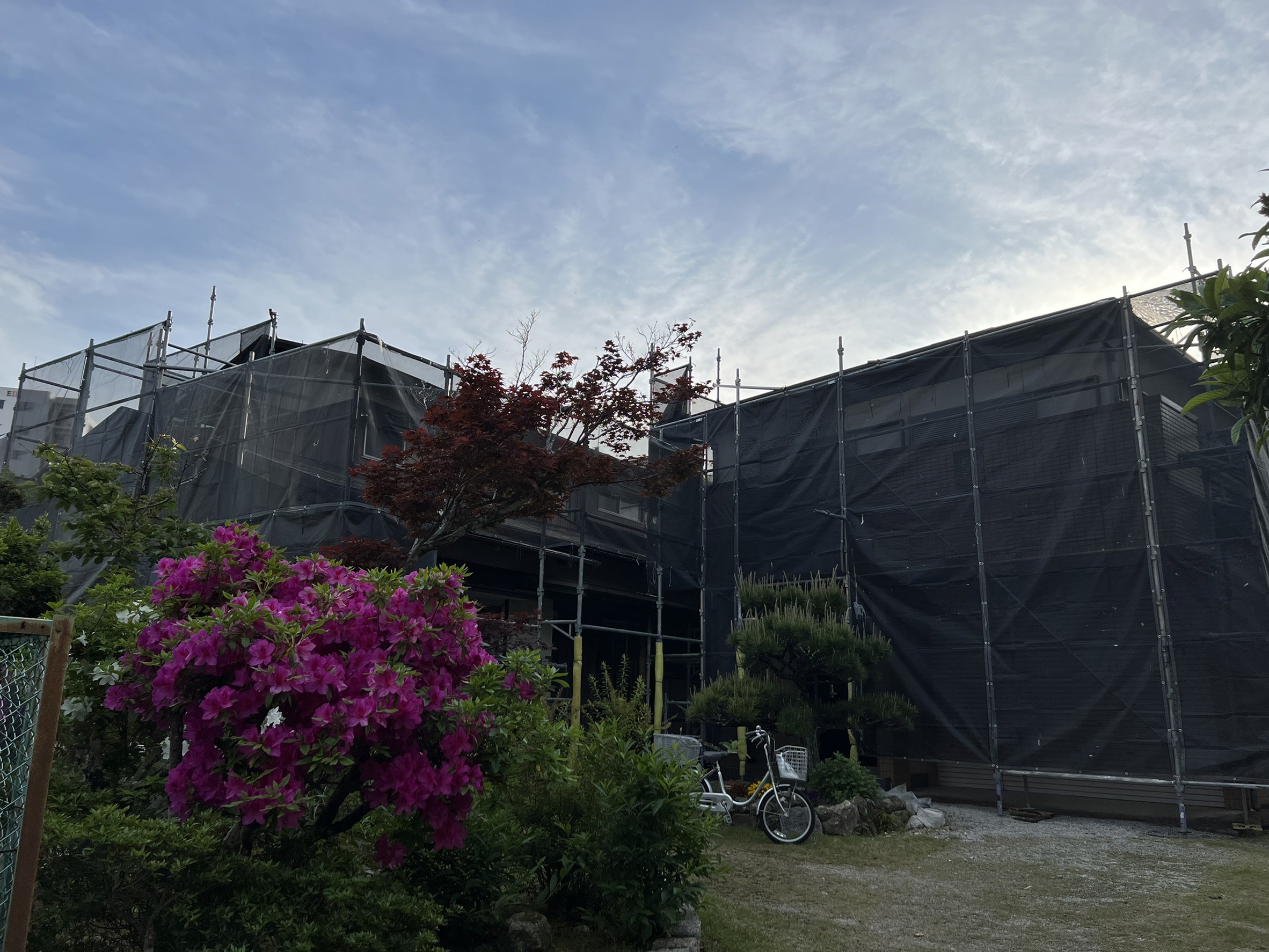 福岡県筑紫野市針摺東・N様邸　外壁塗装・屋根塗装工事　4/25着工です。
