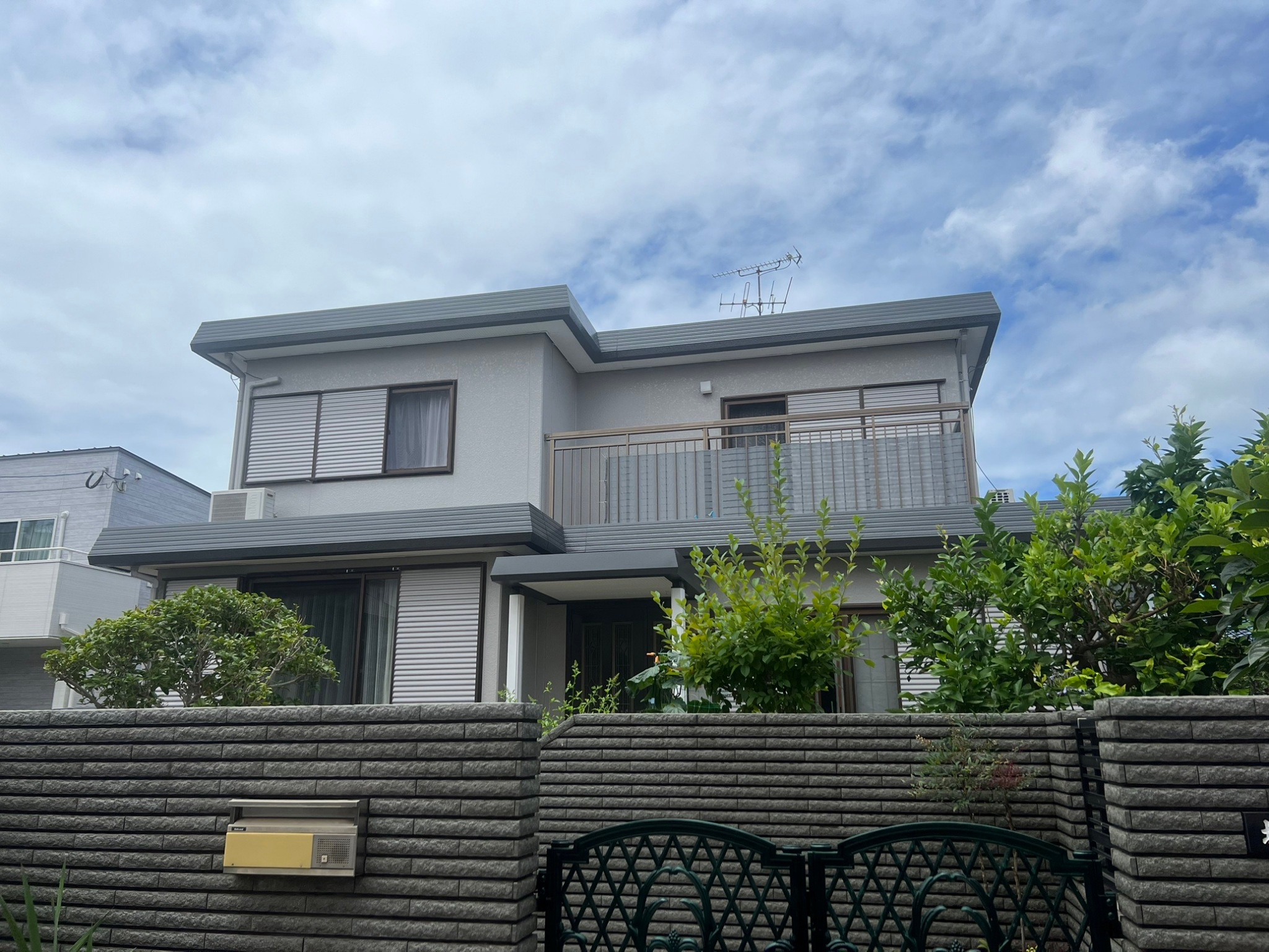 福岡県福岡市東区名島・S様邸　外壁塗装・屋根塗装工事　6/22完成です。