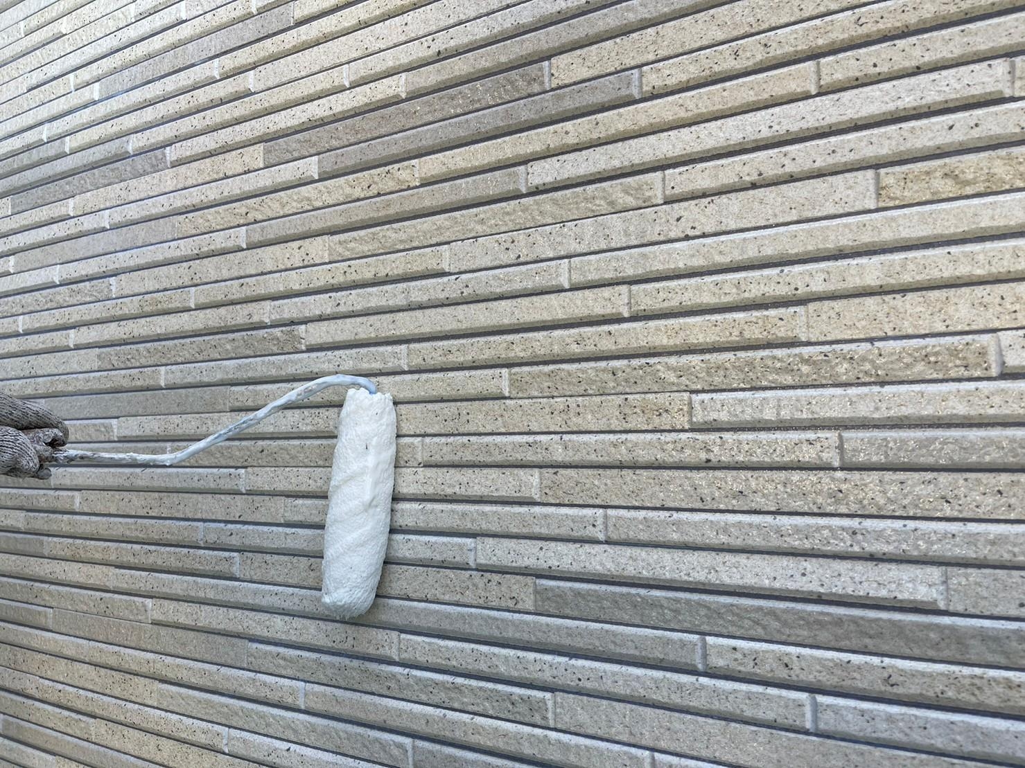 福岡県福岡市東区西戸崎のN様邸でサイディングのデザインを残したクリヤーで外壁を塗り替えました。12/14完成です。【ホームページより】