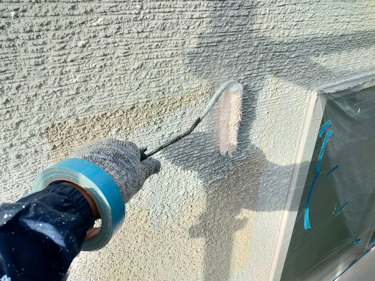 福岡県福岡市東区照葉のU様邸で汚れもピカピカに新築時のデザインを再現する外壁塗装を行いました。屋上の防水工事もばっちりです。12/28完成です。【ホームページより】