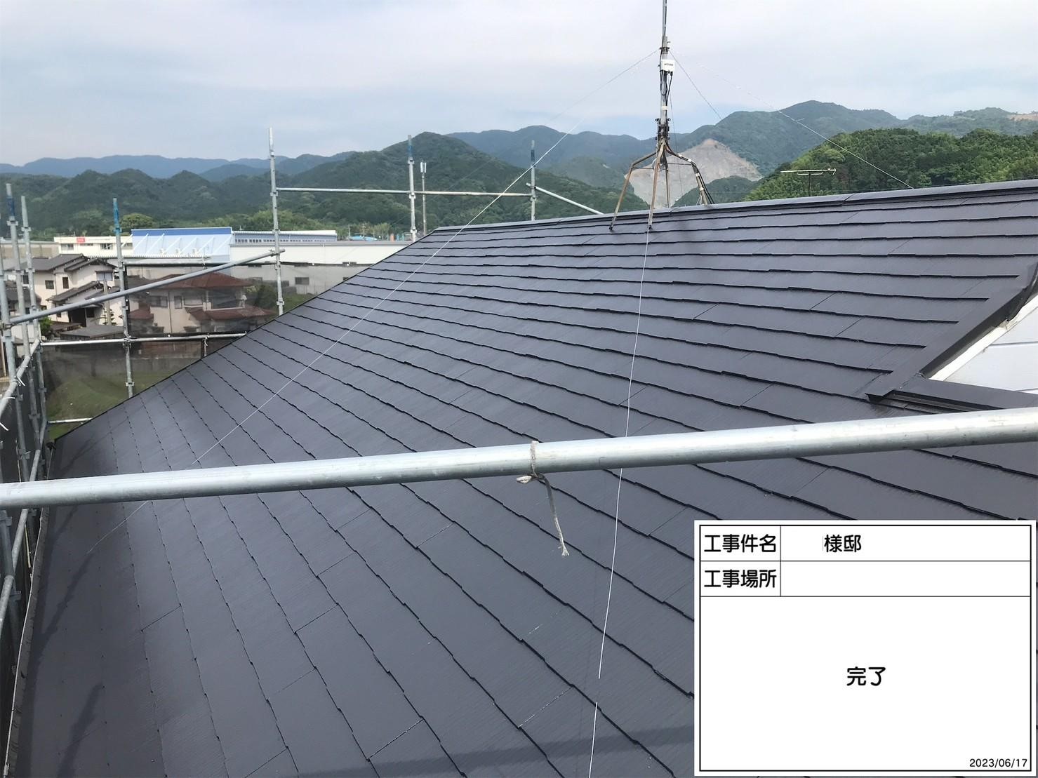 福岡県古賀市青柳町のY様邸で色あせが起きている屋根の塗装工事を行いました。6/23完成です。【ホームページより】