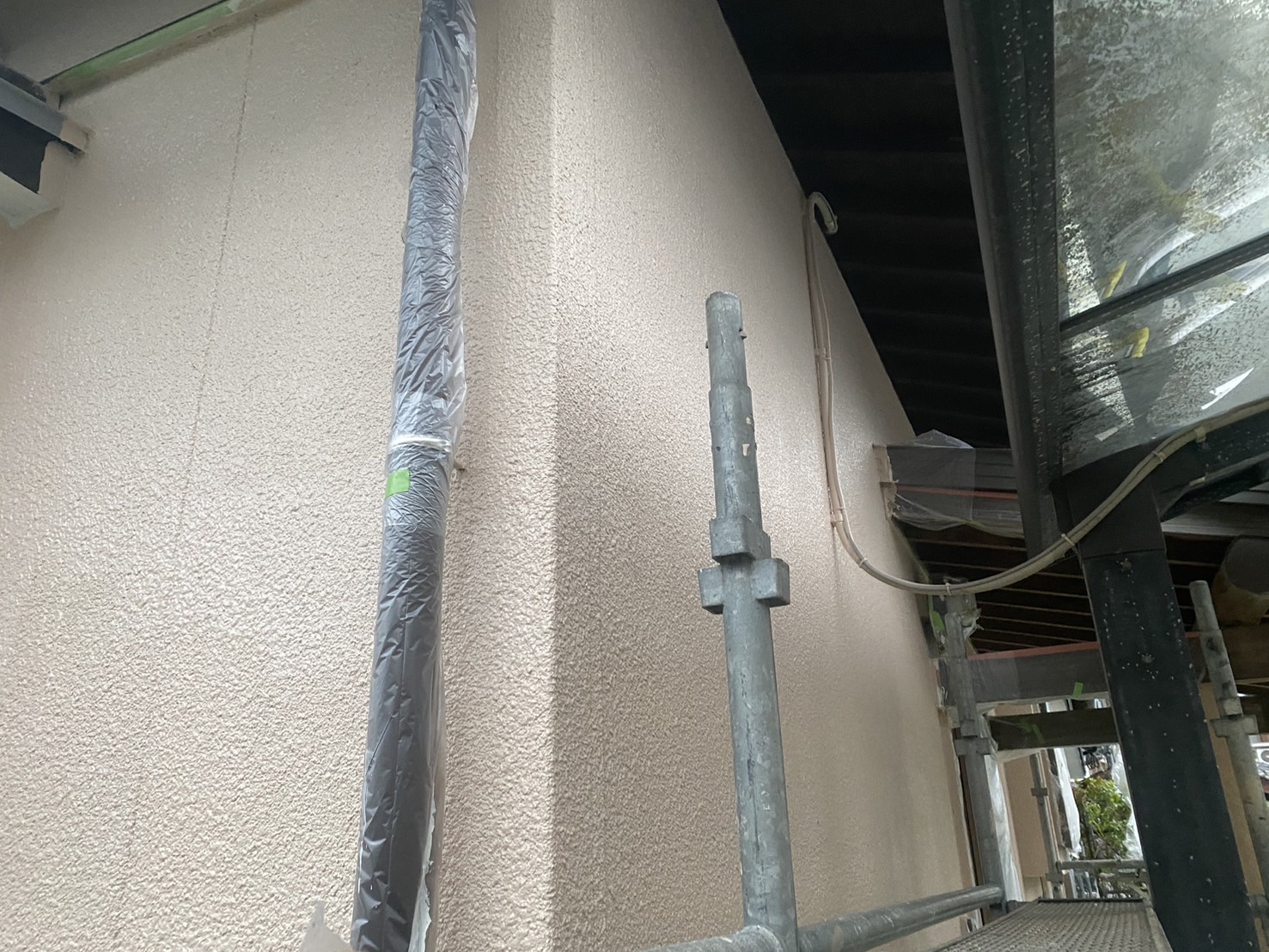 福岡県大野城市下大利のA様邸でプレマテックス社の高品質塗料タテイルαを使用して耐久性と品質に力を入れた外壁塗装工事を行っていきます。3/19着工です。【HPより】