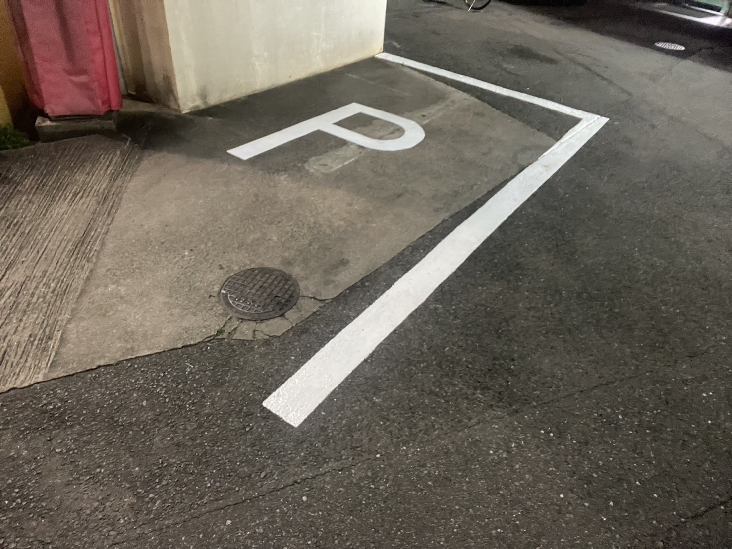福岡県大野城市山田自動車様にて床の作り替えを行っています。5/2着工です。【OB様より】