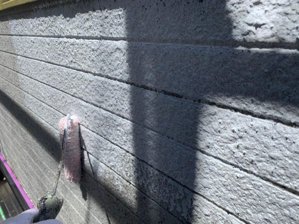 福岡県古賀市千鳥のU様邸で劣化が進み剥がれや色褪せが起きている外壁と屋根の塗装を行いました。8/10完成です。【HPより】