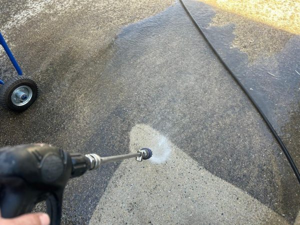 福岡県古賀市筵内のO様邸で経年劣化により防水性が低下した外壁と屋根の塗装工事を行いました。10/9完成です。【HPより】
