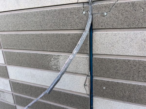 福岡県太宰府市五条のM様邸でエシカルプロクールFを使用した屋根・外壁塗装工事を行いました。9/19完成です。【OB様より】