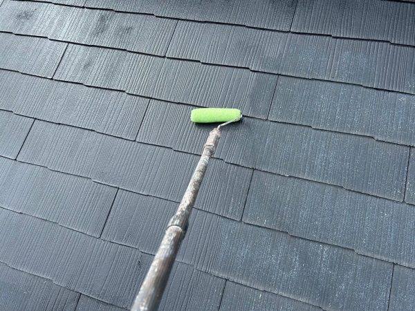 福岡県古賀市筵内のO様邸で経年劣化により防水性が低下した外壁と屋根の塗装工事を行いました。10/9完成です。【HPより】