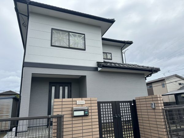 福岡県朝倉郡筑前町山隈のU様邸でエシカルプロクールFを使用した外壁塗装を行いました。11/2完成です。【HPより】