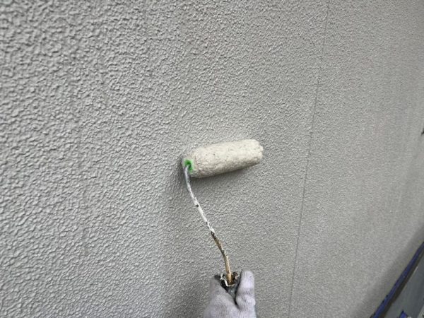 福岡県福岡市東区香椎のS様邸で色褪せ・剥がれを改善し美観と耐久性を回復させる屋根と外壁の劣化補修塗装と樋取り換え工事を行いました。11/11完成です。【HPより】