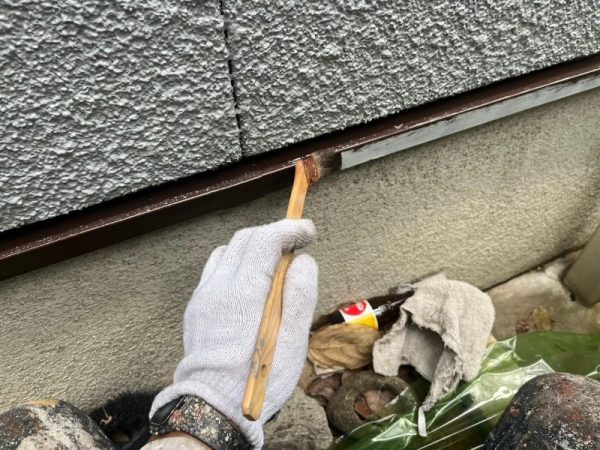 福岡県福岡市東区香椎のS様邸で色褪せ・剥がれを改善し美観と耐久性を回復させる屋根と外壁の劣化補修塗装と樋取り換え工事を行いました。11/11完成です。【HPより】