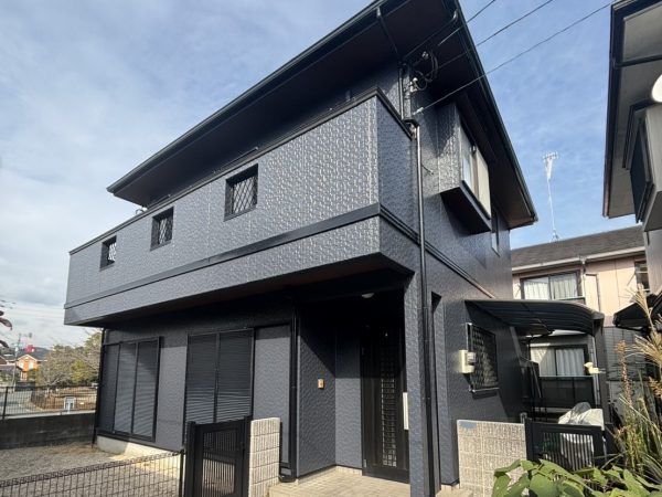 福岡県筑紫野市原田のH様邸で外壁・屋根ともにプロクールFを使用した塗装工事を行いました。12/13完成です。【ご来店より】