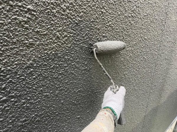 福岡県福岡市東区香椎のS様邸で色褪せ・剥がれを改善し美観と耐久性を回復させる屋根と外壁の劣化補修塗装と樋取り換え工事を行いました。11/11完成です。【HPより】