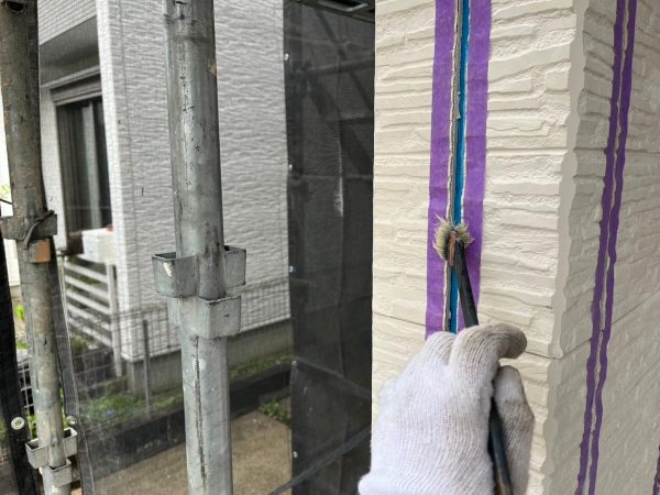 福岡県福岡市東区舞松原のM様邸で劣化が進みひび割れや色褪せが目立つ外壁と屋根の美観と耐久性を改善させる塗装工事と外壁張替工事を行いました。10/28完成です。【HPより】