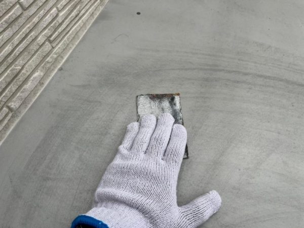 福岡県古賀市日吉のK様邸で外壁シーリング劣化と汚れを改善！丁寧な外壁塗装と防水処理で耐久性アップの工事を行いました。12/21完成です。【HPより】