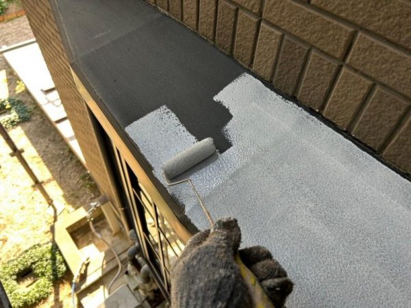 福岡県古賀市舞の里のN様邸で外壁ひび割れ・雨樋詰まりを徹底改善！屋根・外壁塗装と補修工事で安心できる住まいづくりを行いました。12/25完成です。【HPより】