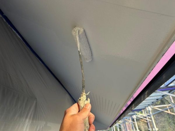福岡県古賀市舞の里のN様邸で外壁ひび割れ・雨樋詰まりを徹底改善！屋根・外壁塗装と補修工事で安心できる住まいづくりを行いました。12/25完成です。【HPより】
