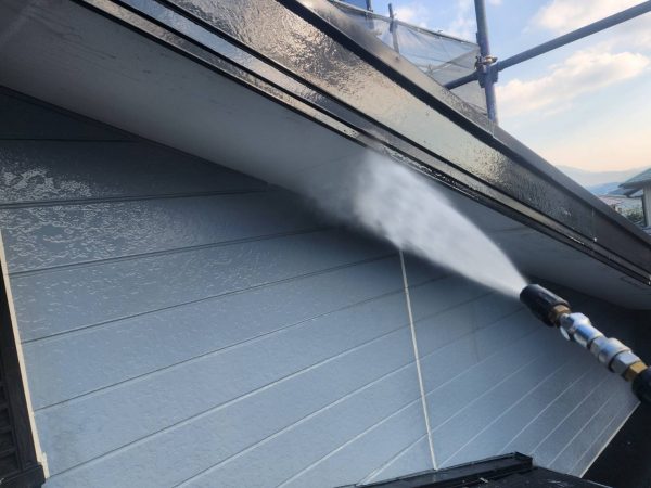 福岡県筑紫野市天拝坂のN様邸でエシカルプロクールFを使用した屋根・外壁塗装工事を行っています。11/14着工です。【OB様より】