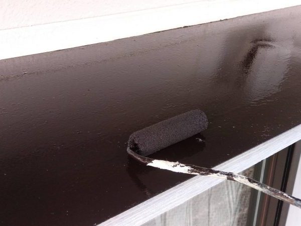 福岡県北九州市小倉北区のY様邸で外壁の色褪せやヒビ割れを補修し、耐久性と美観を取り戻す塗装工事を行いました。12/5完成です。【HPより】