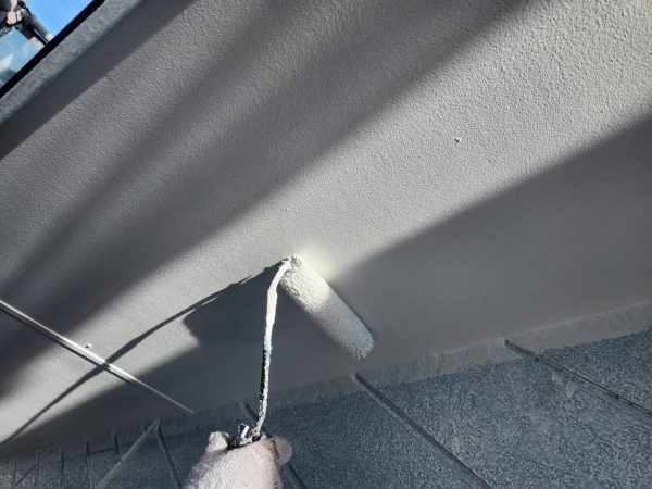 福岡県筑紫野市天拝坂のN様邸でエシカルプロクールFを使用した屋根・外壁塗装工事を行っています。11/14着工です。【OB様より】