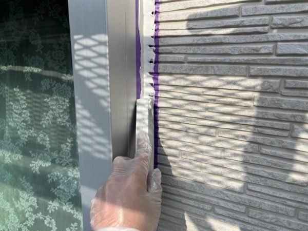 福岡県古賀市日吉のK様邸で外壁シーリング劣化と汚れを改善！丁寧な外壁塗装と防水処理で耐久性アップの工事を行いました。12/21完成です。【HPより】