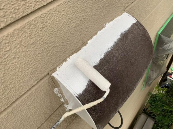 福岡県北九州市小倉北区のY様邸で外壁の色褪せやヒビ割れを補修し、耐久性と美観を取り戻す塗装工事を行いました。12/5完成です。【HPより】