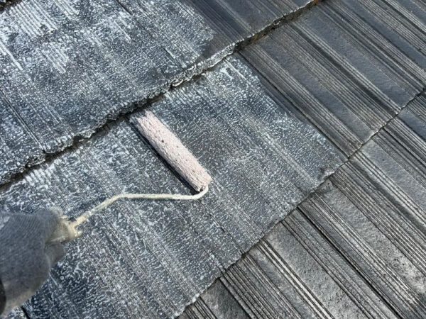福岡県古賀市舞の里のN様邸で外壁ひび割れ・雨樋詰まりを徹底改善！屋根・外壁塗装と補修工事で安心できる住まいづくりを行いました。12/25完成です。【HPより】