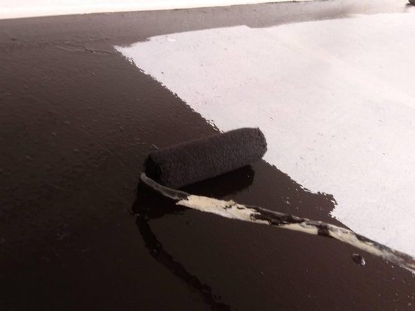 福岡県北九州市小倉北区のY様邸で外壁の色褪せやヒビ割れを補修し、耐久性と美観を取り戻す塗装工事を行いました。12/5完成です。【HPより】
