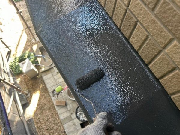 福岡県古賀市舞の里のN様邸で外壁ひび割れ・雨樋詰まりを徹底改善！屋根・外壁塗装と補修工事で安心できる住まいづくりを行いました。12/25完成です。【HPより】