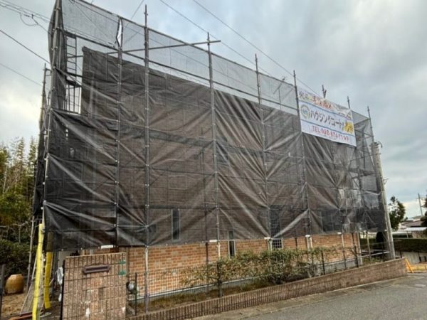 福岡県福岡市東区青葉でデザイン塗装と屋根カバー工事を行っています！お住まいの美観と耐久性をアップします！1/18着工です。【HPより】