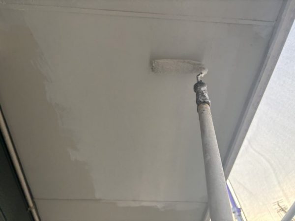 福岡県福岡市博多区相生町のI様アパート外壁で発生した錆び・チョーキングを解決し、美観と耐久性を復活させる塗装工事を行っています。1/6着工です。【HPより】