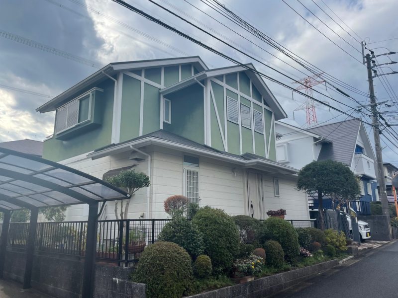 福岡県小郡市希みが丘のY様邸にて外壁・屋根塗装工事を行いました！4/9完成です。【HPより】