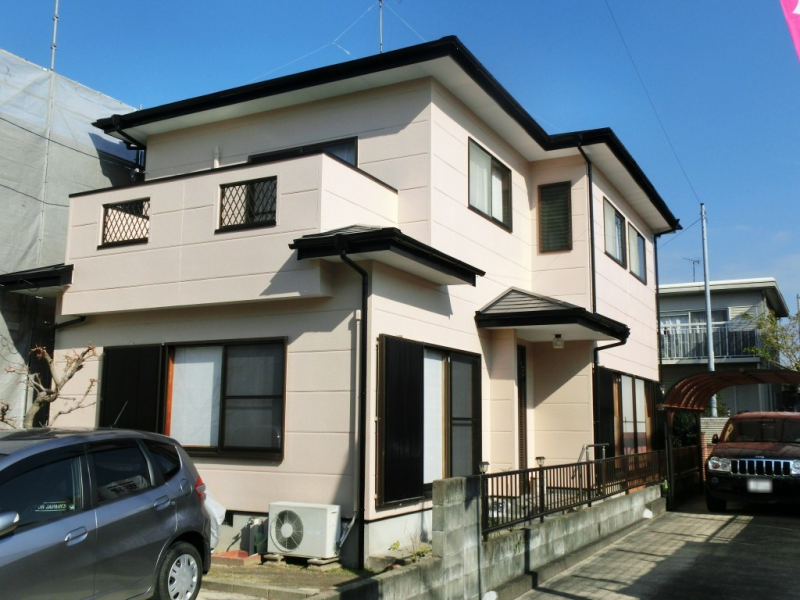 福岡県太宰府市五条のS様邸で外壁のチョーキングや屋根の色あせを整える外壁屋根塗装工事を行いました。2/14完成です。【チラシより】