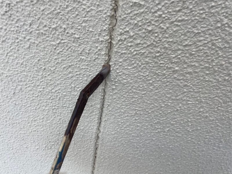 福岡県福岡市早良区干隈のK様邸でチョーキング現象と塗膜劣化を丁寧に直す外壁塗装工事を行っています。6/9着工です。【HPより】