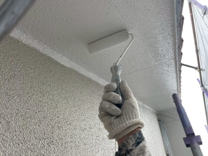 福岡県福岡市早良区干隈のK様邸でチョーキング現象と塗膜劣化を丁寧に直す外壁塗装工事を行っています。6/9着工です。【HPより】