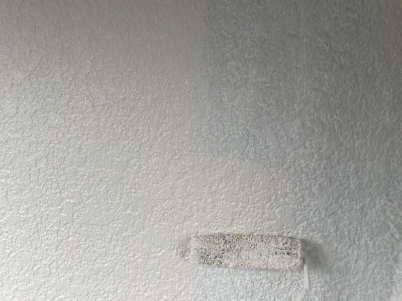 福岡県福岡市東区美和台のK様邸でチョーキングやひび割れが進行した外壁と色あせた屋根を美しく守る外壁塗装・屋根塗装工事を行いました。6/2完成です。【ご紹介より】