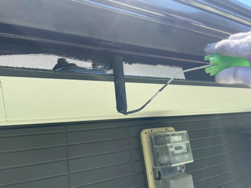 福岡県福岡市東区馬出のNアパートで外壁のひび割れやシーリングの劣化を補修する外壁塗装と屋根塗装工事を行いました。2025年8月31日完成です。【HPより】