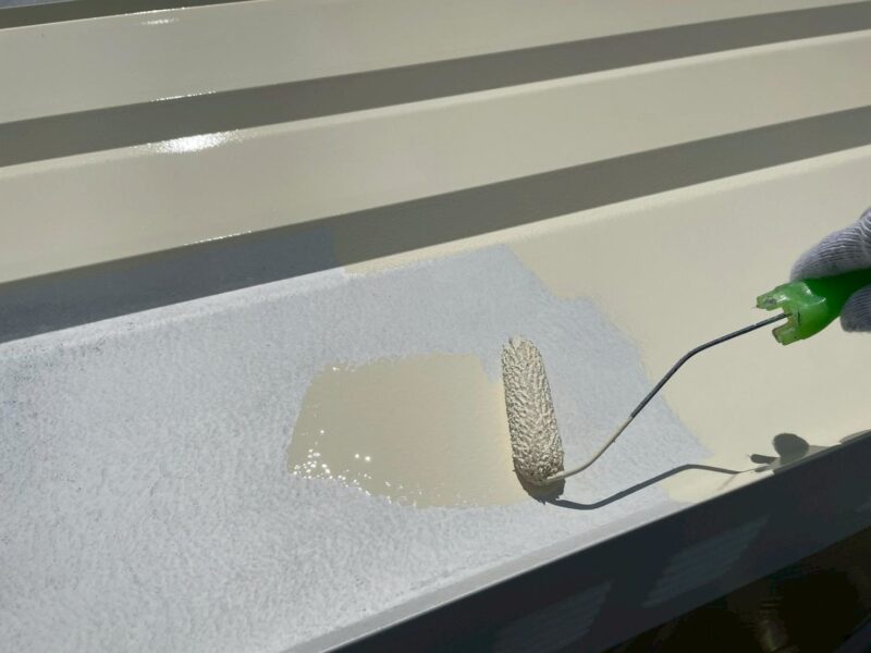 福岡県福岡市東区馬出のNアパートで外壁のひび割れやシーリングの劣化を補修する外壁塗装と屋根塗装工事を行いました。2025年8月31日完成です。【HPより】