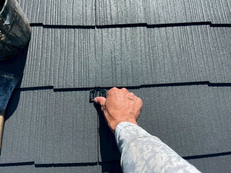 福岡県福岡市東区馬出のNアパートで外壁のひび割れやシーリングの劣化を補修する外壁塗装と屋根塗装工事を行いました。2025年8月31日完成です。【HPより】