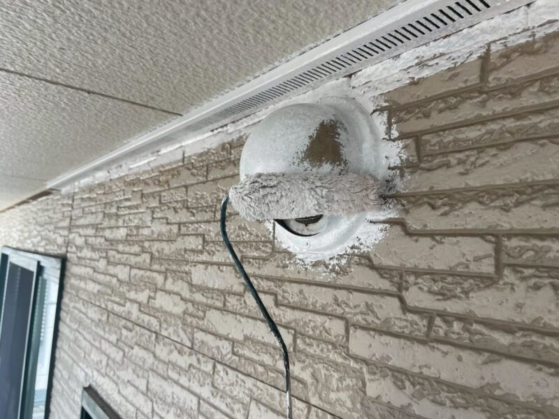 福岡県福岡市東区青葉のM様邸で外壁のひび割れや屋根の色あせに対応する外壁屋根塗装工事を行いました。2025年8月19日完成です。【チラシより】