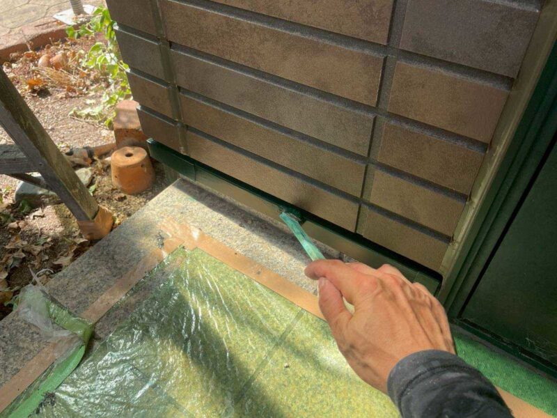 福岡県福岡市東区青葉のM様邸で外壁のひび割れや屋根の色あせに対応する外壁屋根塗装工事を行いました。2025年8月19日完成です。【チラシより】