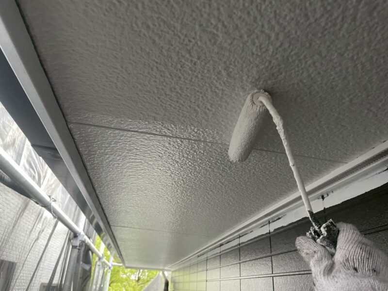 福岡県福岡市東区馬出のNアパートで外壁のひび割れやシーリングの劣化を補修する外壁塗装と屋根塗装工事を行いました。2025年8月31日完成です。【HPより】