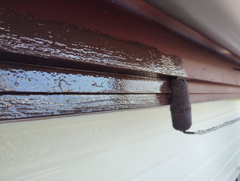 福岡県福岡市東区三苫のS様邸で外壁の劣化や軒天の傷みを直す外壁塗装と軒天張り替え波板張り替え工事を行いました。2025年9月18日完成です。【チラシより】