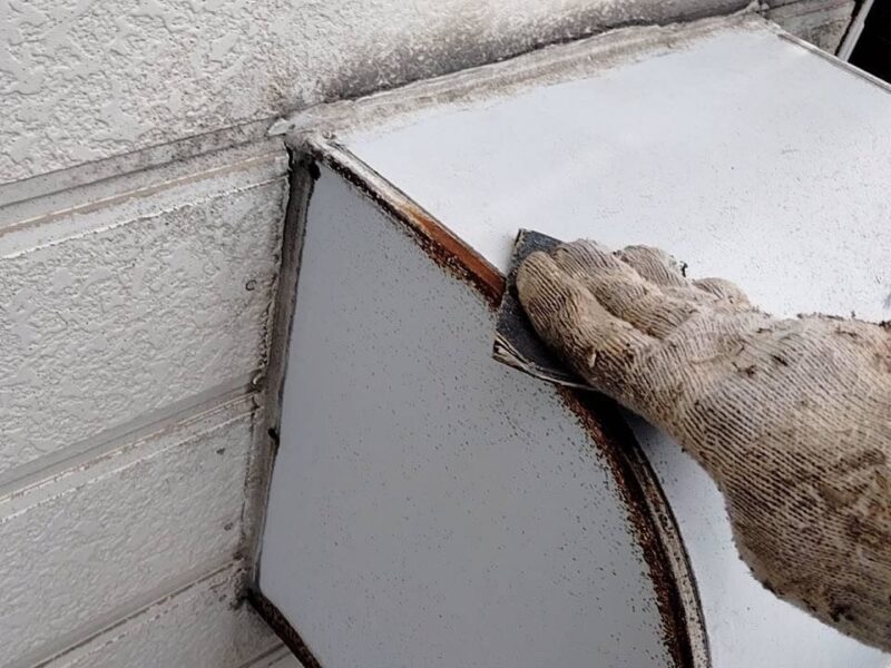 福岡県福岡市東区三苫のS様邸で外壁の劣化や軒天の傷みを直す外壁塗装と軒天張り替え波板張り替え工事を行いました。2025年9月18日完成です。【チラシより】