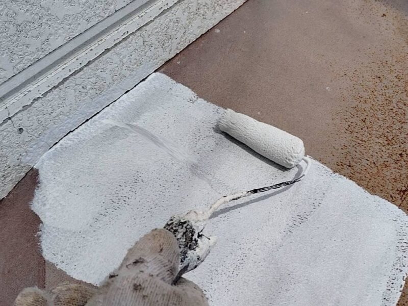 福岡県福岡市東区三苫のS様邸で外壁の劣化や軒天の傷みを直す外壁塗装と軒天張り替え波板張り替え工事を行いました。2025年9月18日完成です。【チラシより】