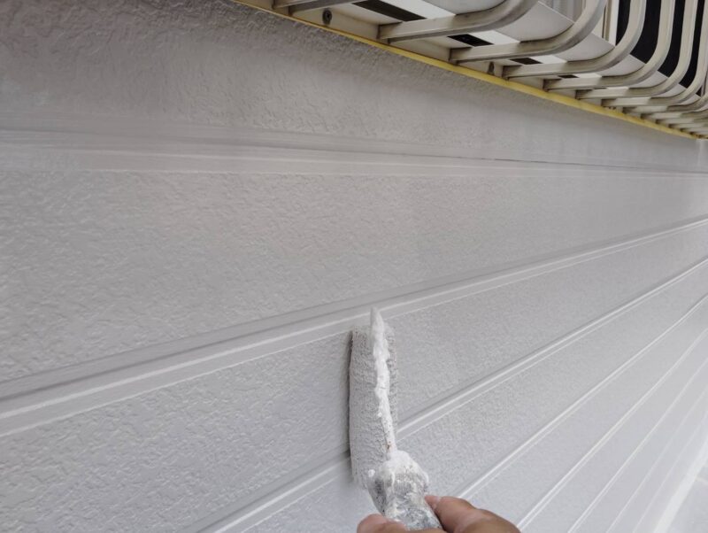 福岡県福岡市東区三苫のS様邸で外壁の劣化や軒天の傷みを直す外壁塗装と軒天張り替え波板張り替え工事を行いました。2025年9月18日完成です。【チラシより】